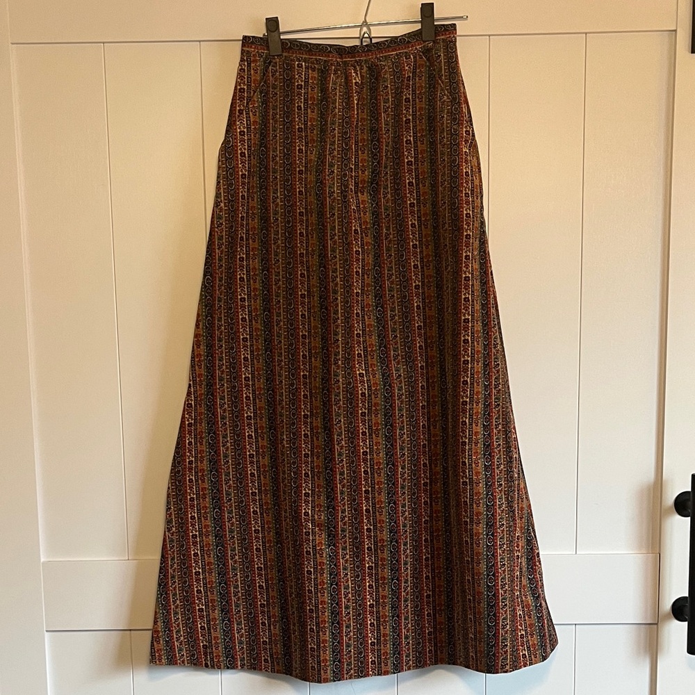 Elegant Autumnal A-Line Skirt